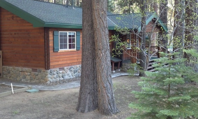 Incline Village House | Le Petit Ponderosa at Lake Tahoen