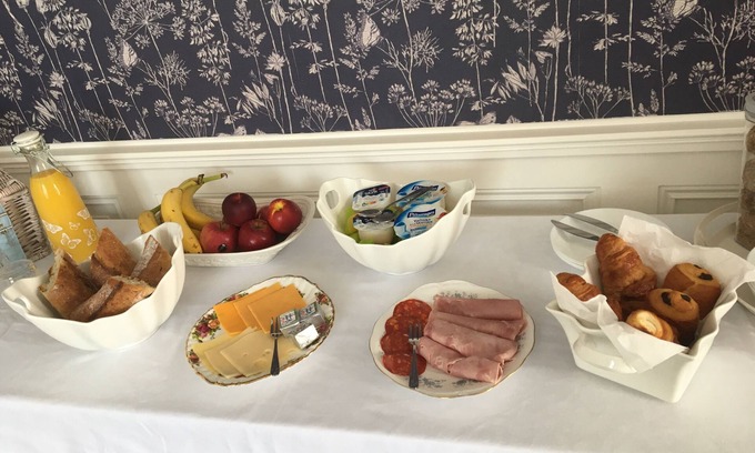 Passais-Villages Bed & Breakfast | Le Presbytère Chambre D'hôtes