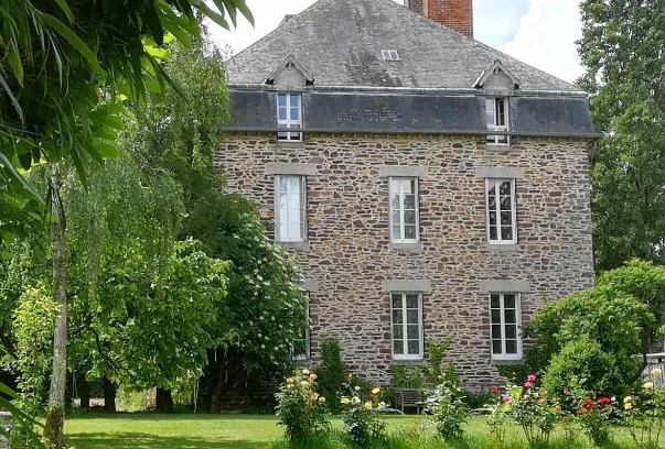 Saint-Malon-sur-Mel Bed & Breakfast | Le Presbytère de Saint Malon