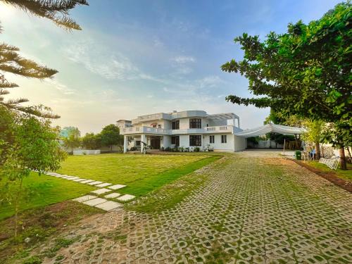 Bengaluru Villa | Le Roma Vista