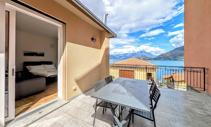 Naggio Apartment | Le Rondini D Apartment: lake view, terrace, Wi-Fi, AC and garage!