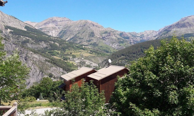 Allos Ski Chalet | Le seignus haut chalet 72m2 all comforts ski in ski out