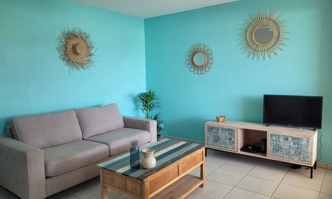 Pointe de la verdure Apartment | Le Soleil Bleu, Charmant T2 à Proximité des Plages, Restaurants et Commerces