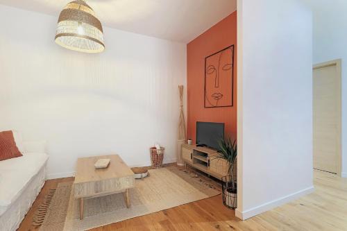 Oullins Apartment | Le Temps d'une Pause
