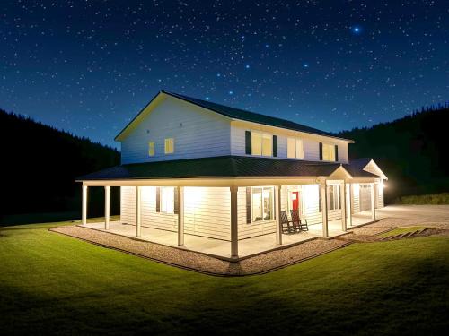 Leavenworth House | Leavenworth Farmhouse