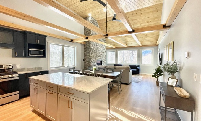 Bartlett House | Ledges at Attitash, EV Charger, Sports Club Access