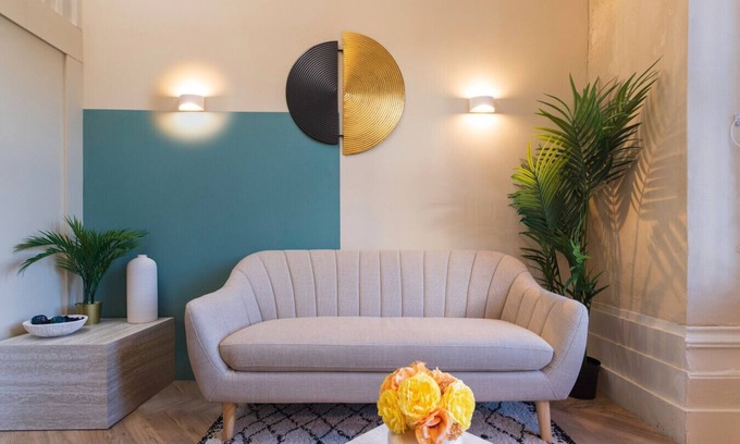 Leeds Apartment | Leeds Central Majestic | City Apartment | Stylish
