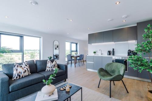 Leeds Apartment | Leeds City Centre - 2 bed Penthouse with balcony