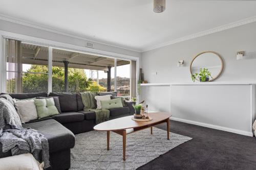 Legana House | Legana Lodge - A home away from home - Catering for up to 12 guests