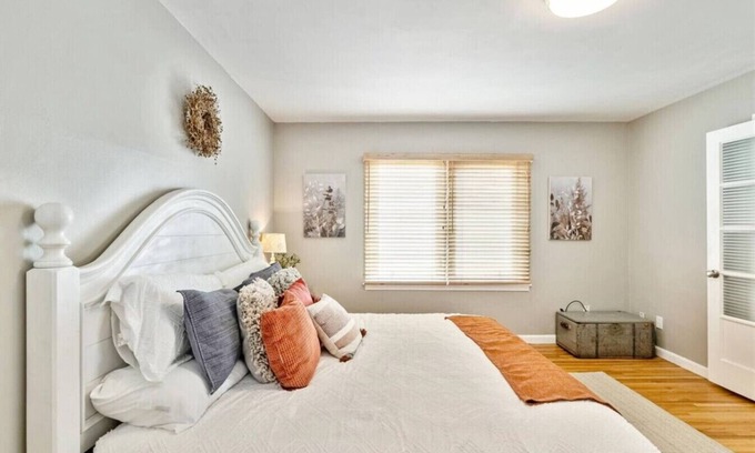 Lehi House | Lehi Getaway | Newly remodeled | Hot Tub