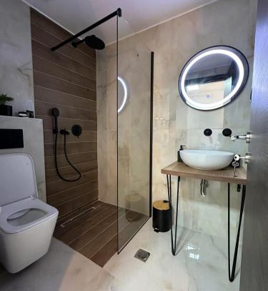 Karpenisi Apartment | LEONA LUX Studios