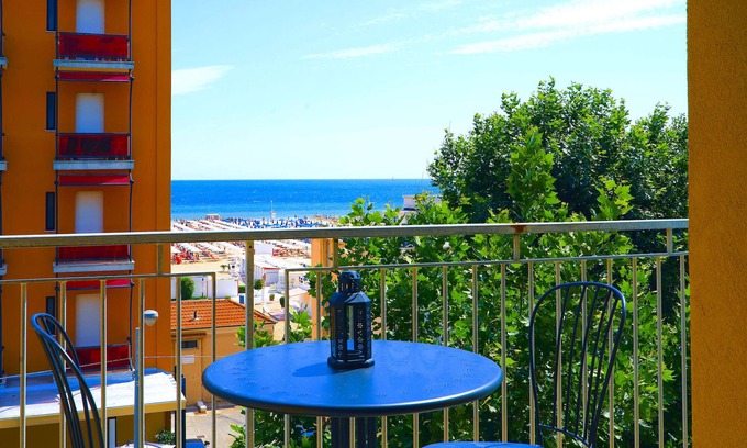 Rivazzurra Apartment | Leone sea view apartments on the Rimini seafront