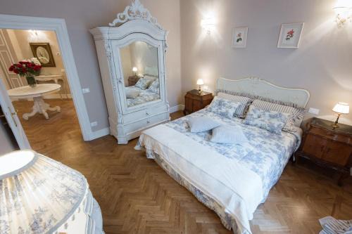 Careggi Rifredi Apartment | Leopoldo Luxurious Apartment - Daily refresh available