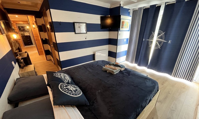 Antoigny House | LES 5 THEMES