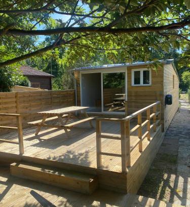 Montigny-sur-Loing Villa | Les Cygnes au bord du loing