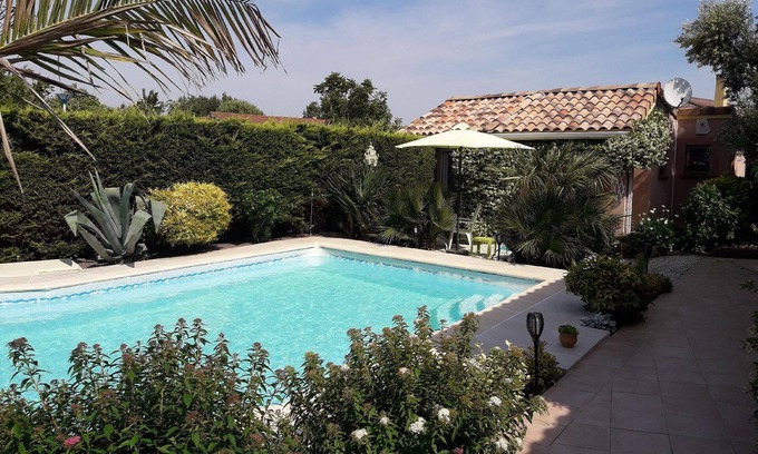 Colomiers House | Les Cyprès" house with community pool