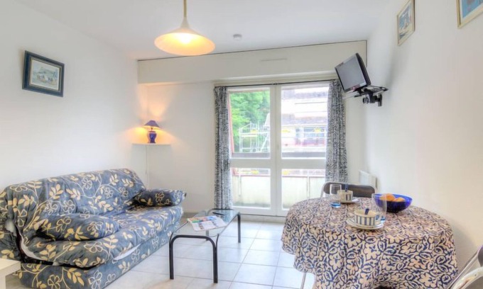 Trouville-sur-Mer Apartment | Les Flots Bleus by Interhome