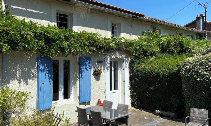 Moncoutant Cottage | Les Gites de la Bodiniere - 1 of 3 Rural gites complex