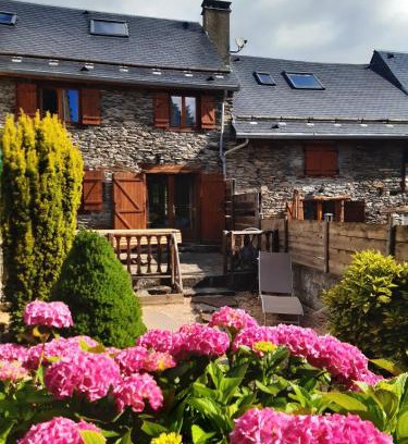 Antignac House | Les Granges de la Fontaine