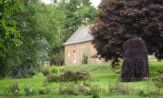 Plouagat House | LES HORTENSIAS SEASONAL HOLIDAY GITE