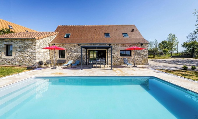 Montgesty Villa | Les Huttes