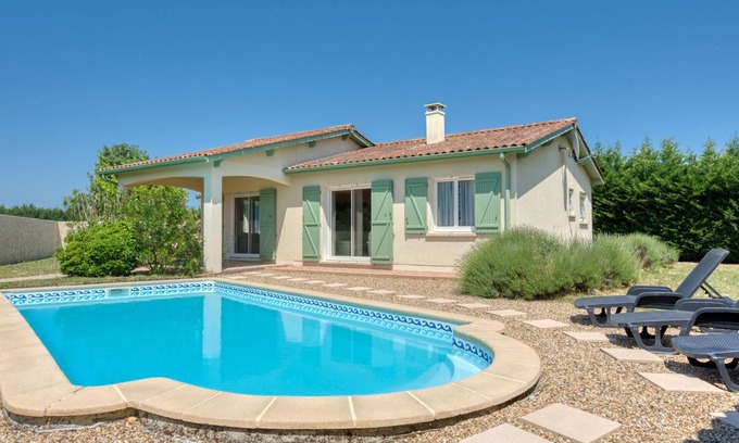 Saint-Germain-dEsteuil House | Les Lavandiers by Interhome