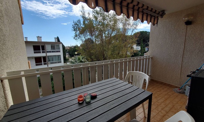 Les Sablettes Apartment | Les Loggias Des Sablettes 2 rooms La Seyne Sur Mer, Les Sablettes