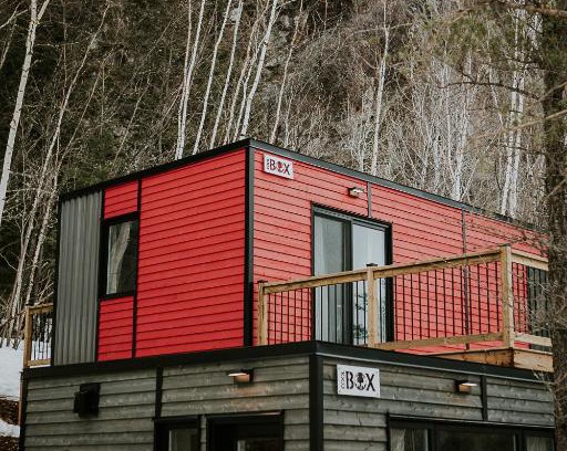 L'Anse-Saint-Jean House | Les Microchalets d'Édouard