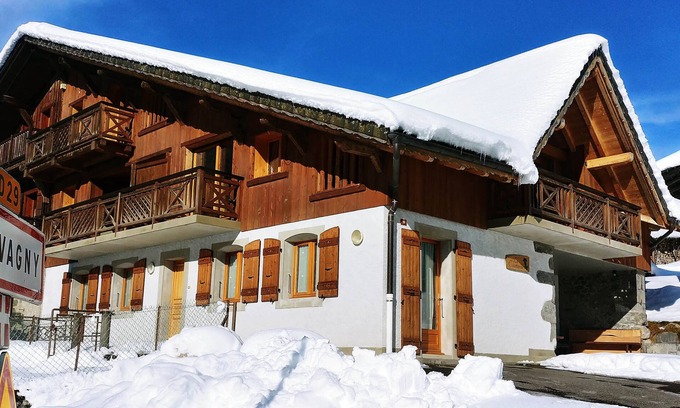 Sixt-Fer-a-Cheval Ski Chalet | Les Salamanes - 3 double bedrooms - 2 bathrooms - domaine du Grand Massif