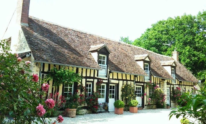 Vitry-aux-Loges House | Les Sapins