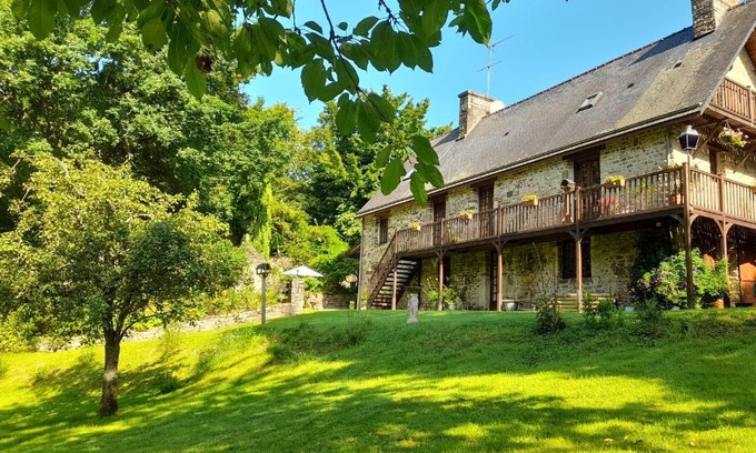 Pont Farcy Apartment | LES SOURCES GITE