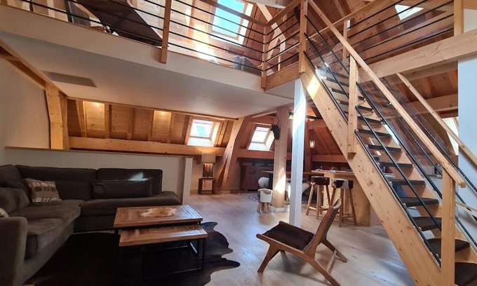 Monetier-les-Bains Apartment | Les Suites du Monetier, alliant le charme et l'authenticité d'un chalet de prestige au cœur du village