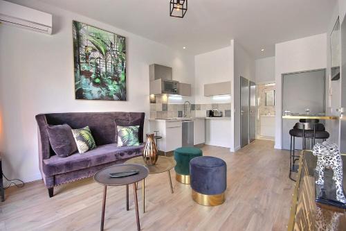 Hotel-de-Ville Apartment | LES TOITS DU VIEUX-PORT