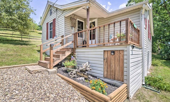 Upper Tract House | Less than 2 miles from Smoke Hole Pet Friendly