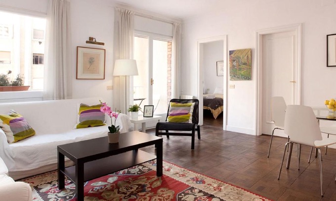 Les Corts Apartment | Letsgo Camp Nou Apartment