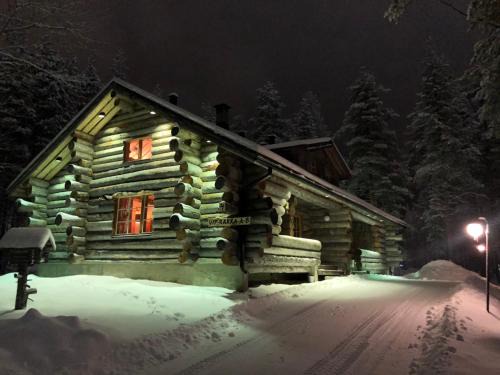 Sirkka Ski Chalet | Levi Log Cabin - Viprakka 4A