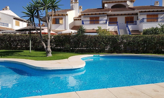 Santa Clara House | Levi's Stadium and California's Great America on your doorstep