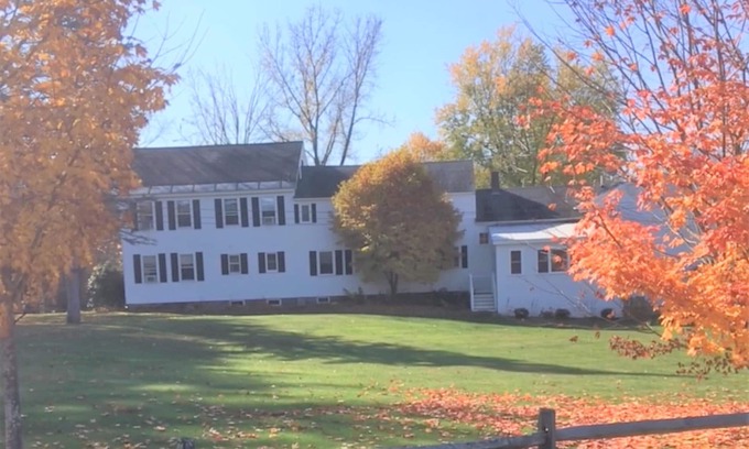Walpole House | Lg/Charming Updated Farmhouse Historic Picturesque Walpole NH/VT Border sleeps 8