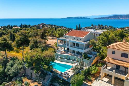 Agios Emilianos Villa | Liana's Dreamy Villa near Porto Heli