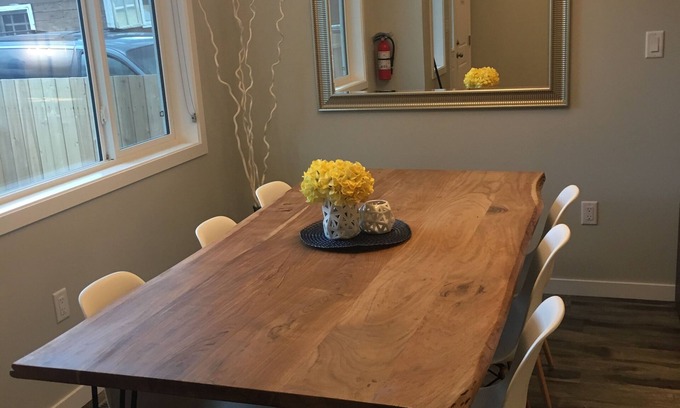 Okanagan-Similkameen House | Licensed - BEST Location in Penticton - 3 BDR - 2B