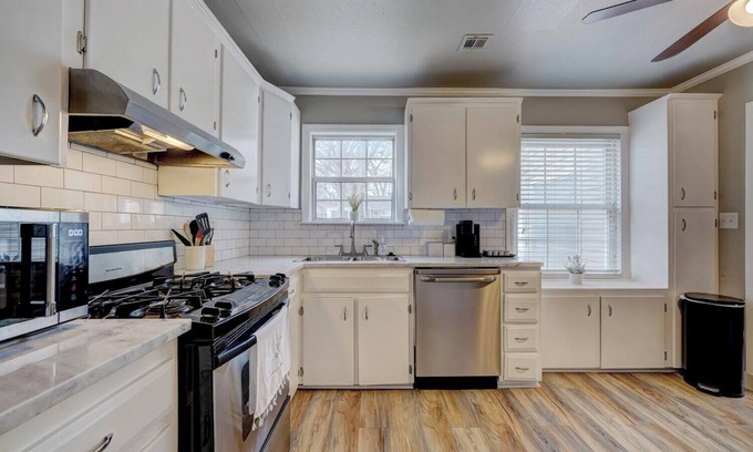 Turner Park House | Light & Airy Midtown Charmer