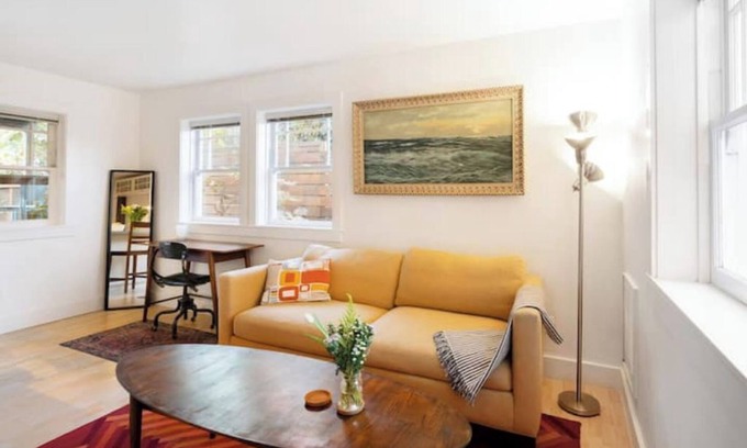 Bushrod Condo | Light-filled home with great outdoor spacen