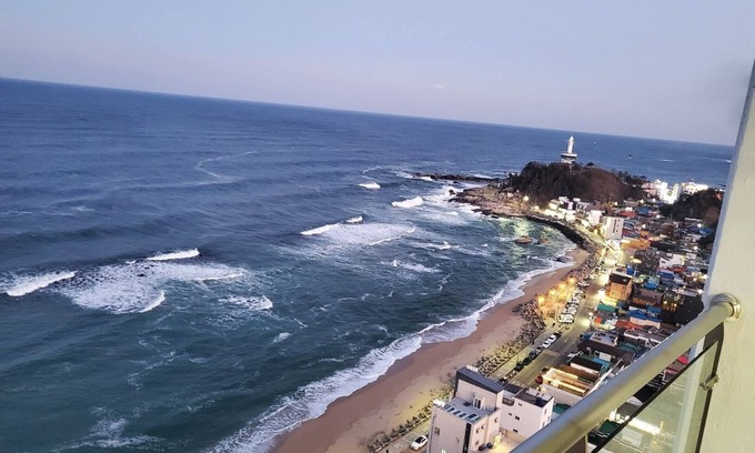Sokcho Apartment | Light House beach, summitbay beachnBest Ocean View In Sokcho Cityn19/20 Floor