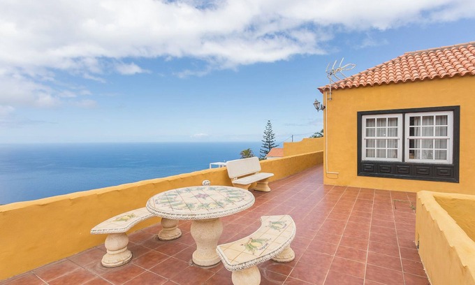 Los Quemados Apartment | Lightbooking Eva B Fuencaliente La Palma con piscina