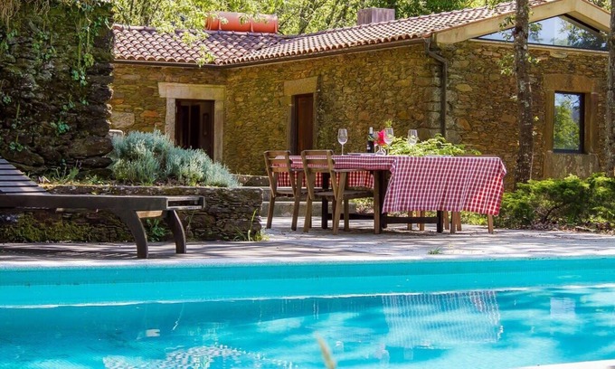 Venade House | Liiiving in Caminha | Oak Tree Chill House