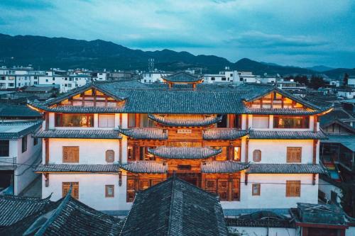 Shuhe Old Town House | Lijiang Shuhe Zuo'an Inn