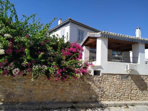 Galaxidi Villa | Liknon Guesthouse Villa