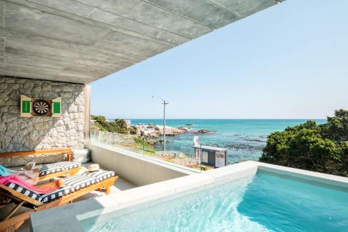 Camps Bay Apartment | Lillamton