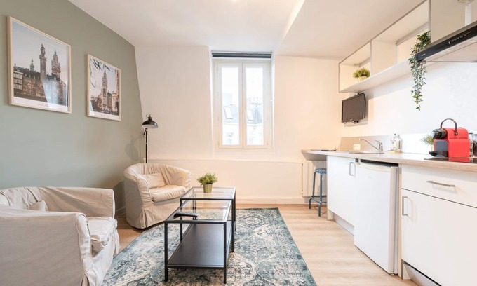 Lille Centre Ville Apartment | Lille Hypercentre/Gares - Beautiful duplex!