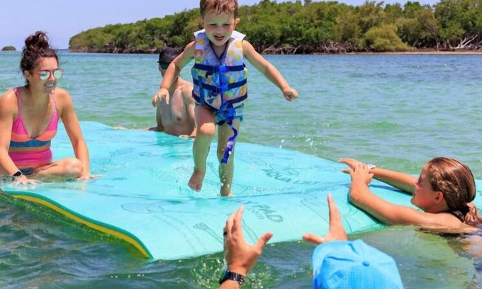 Estelline House | Lilypad,Hottub,FireRing,LakeFront,Sleeps10